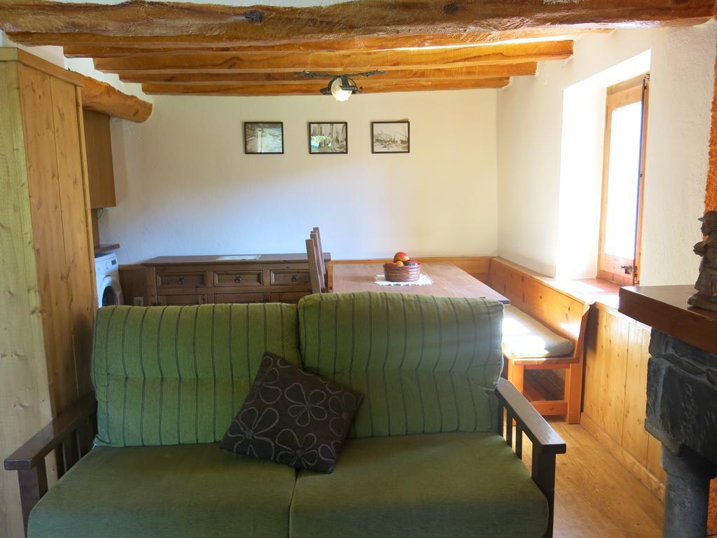 Apartamentos Rurales Les Barnedes Mollo Exterior photo